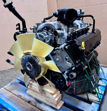 Load image into Gallery viewer, Ford 6.8L V10 Complete Engine VIN S E350 E450
