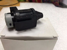 Load image into Gallery viewer, EGR-VACUUM SOLENOID &#39;99 VW CHANGE OVER VALVE 1J0906283A
